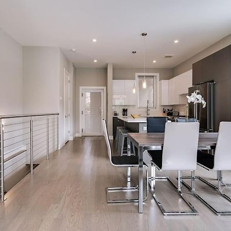 Stunning Duplex Condo #1 - Downtown River North Чикаго Екстер'єр фото